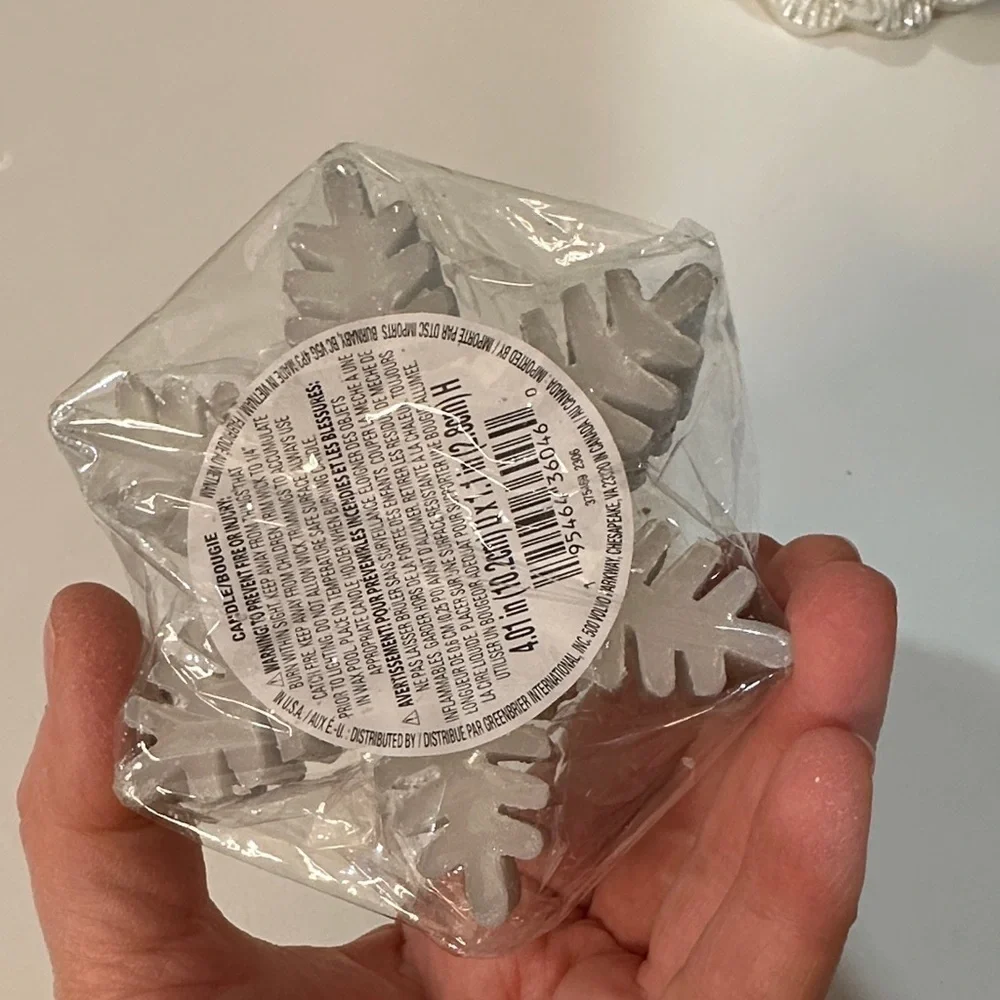 Silver Snowflake Candle